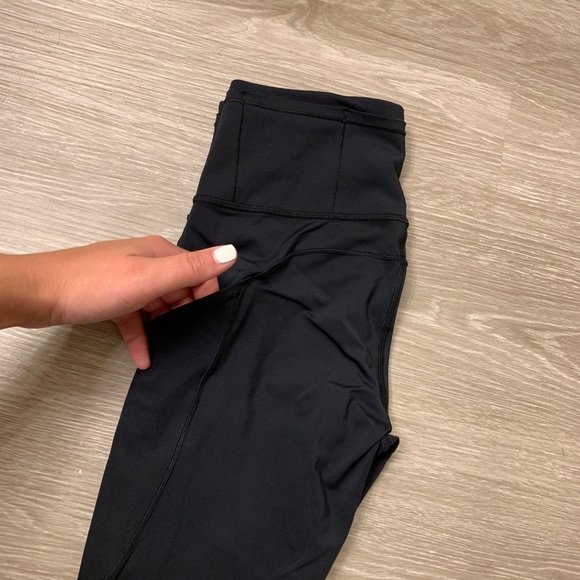 Lululemon Fast & Free 7/8 leggings - Picture 1 of 8